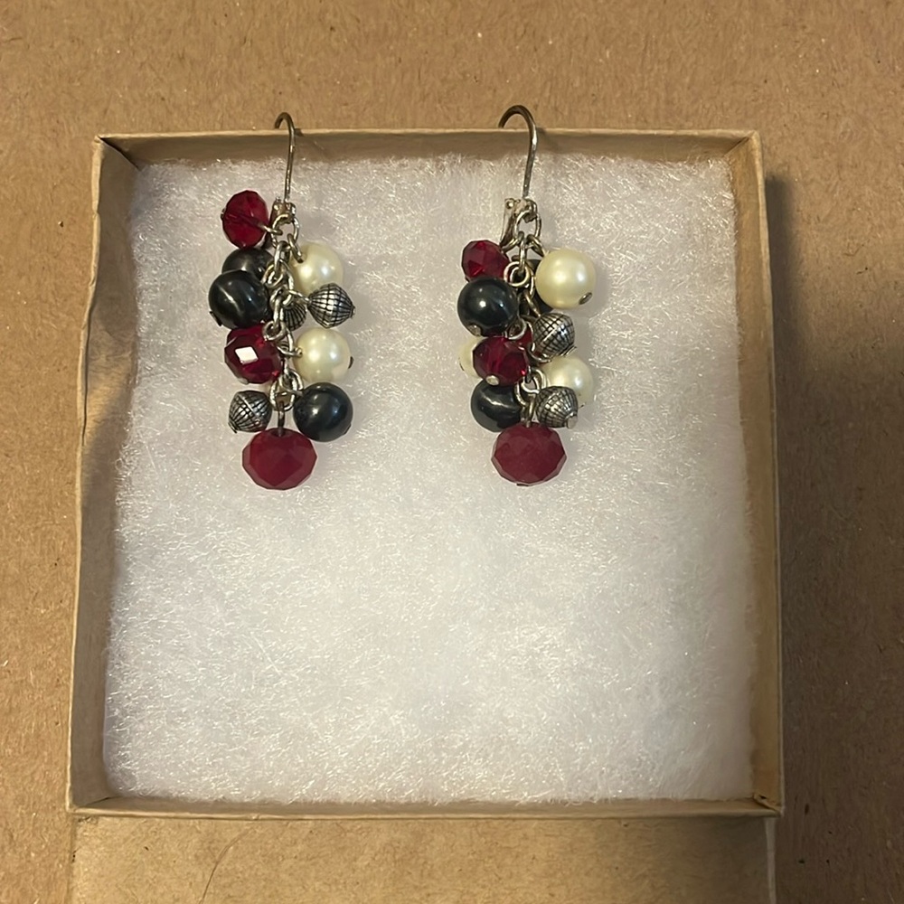 Beaded costume jewelry earrings with lobster claw